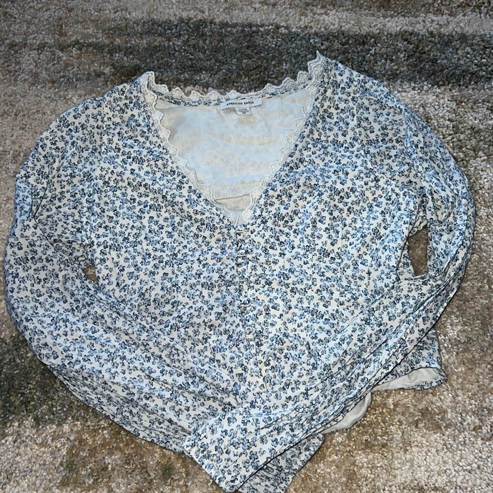 Floral button-up long sleeve!